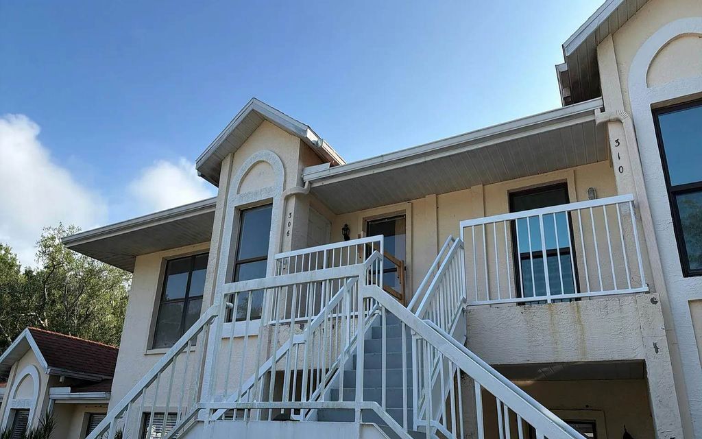 Photo of 310 Knottwood Ct, Other, FL 33573 (MLS # 131636)