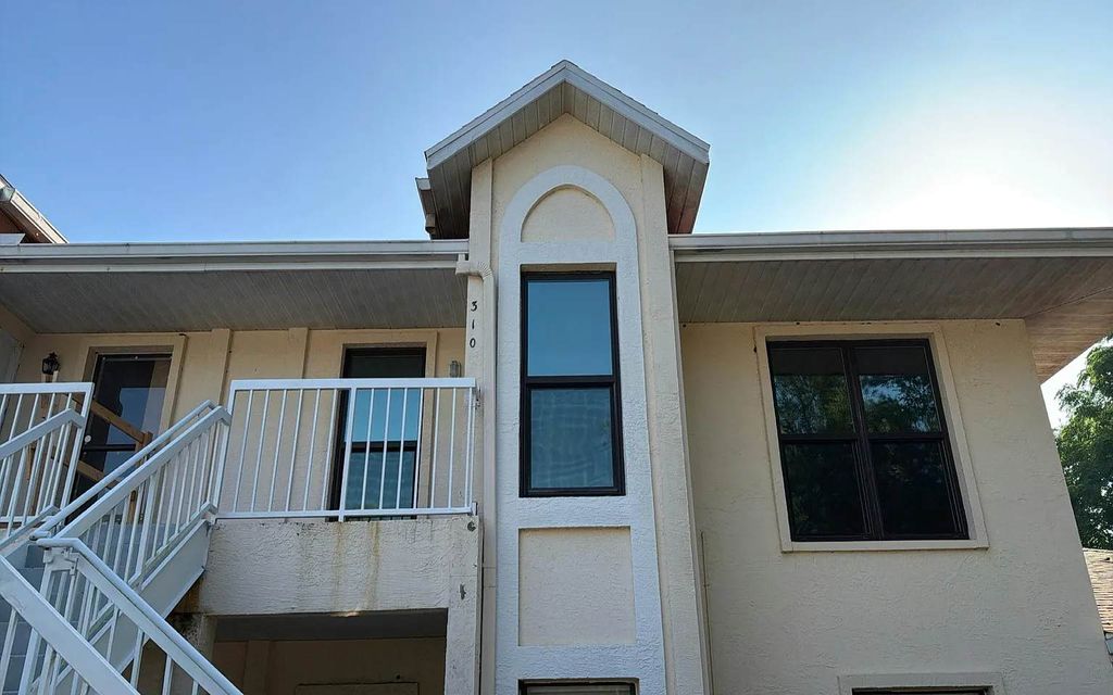 Photo of 310 Knottwood Ct, Other, FL 33573 (MLS # 131636)