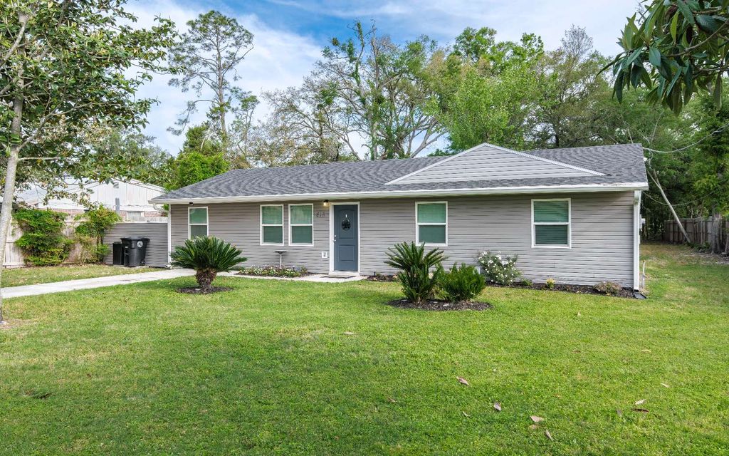 Photo of 818 Liberty Street, Live Oak, FL 32064 (MLS # 131071)