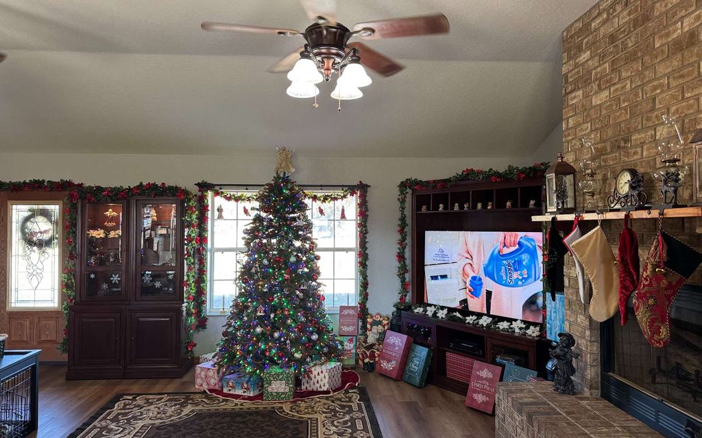 Photo of 9574 SW County Road 240, Lake City, FL 32024 (MLS # 129523)