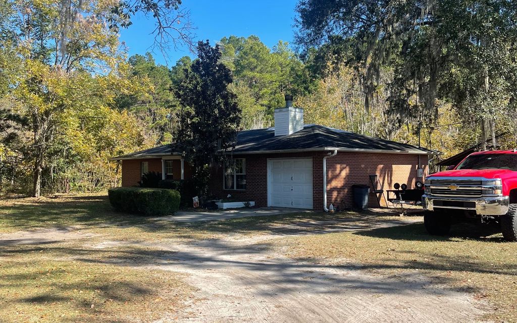 Photo of 9602 Hogan Road, Wellborn, FL 32094 (MLS # 129272)