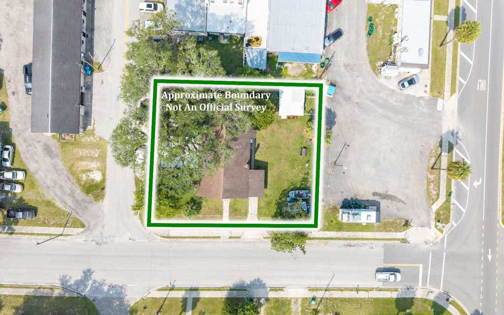 Photo of 106 Drane St, Branford, FL 32008 (MLS # 132527)