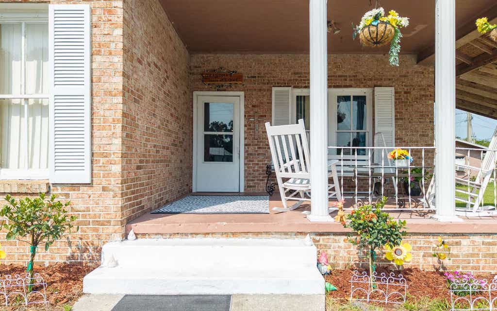 Photo of 106 Drane St, Branford, FL 32008 (MLS # 132527)