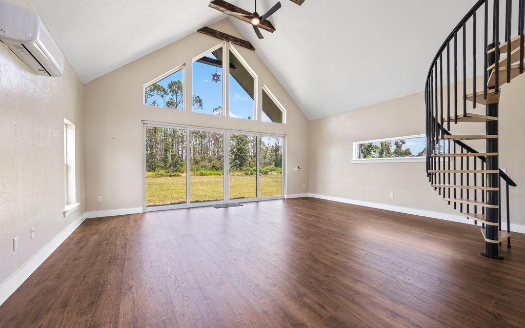 Photo of 138 SW Gaskin Way, Madison, FL 32340 (MLS # 128085)