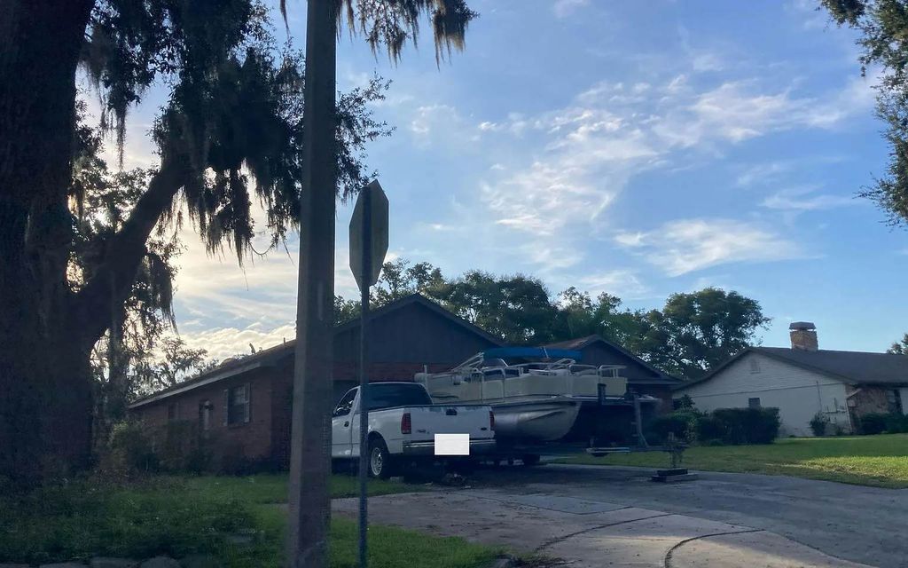 Photo of 2502 Linden Tree St, Other, FL 33584 (MLS # 129635)