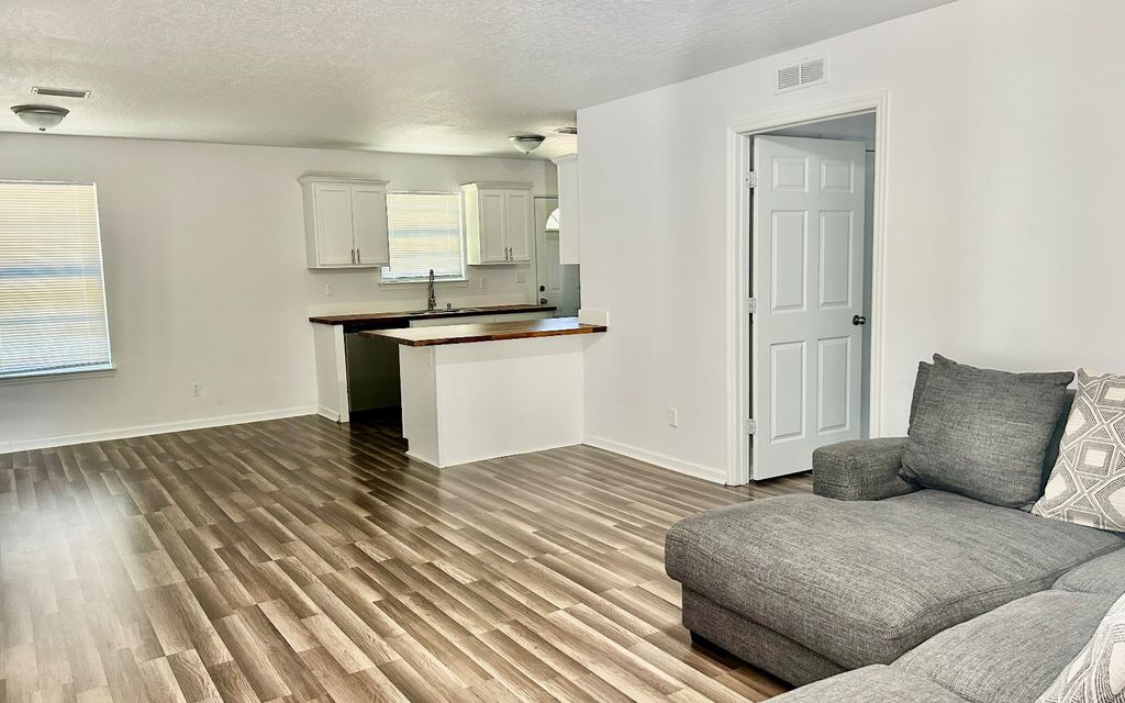 Photo of 161 SE Sycamore Trail, Lee, FL 32059 (MLS # 128547)