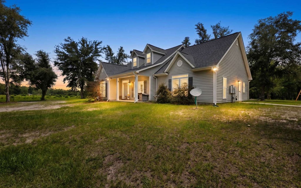 Photo of 424 NE Blue Ridge Landing, Lee, FL 32059 (MLS # 131898)