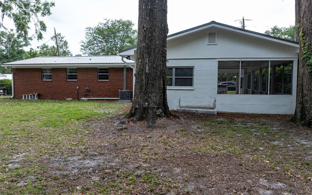 Photo of 1466 Pearl Avenue, Live Oak, FL 32064 (MLS # 127229)