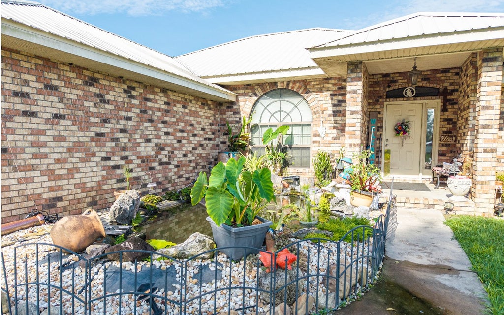 Photo of 288 SW Fairlington Court, Lake City, FL 32025 (MLS # 132817)