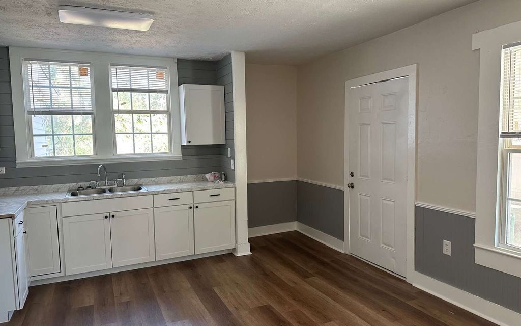 Photo of 413 SE Camp St, Lake City, FL 32025 (MLS # 125715)