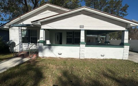 Photo of 413 SE Camp St, Lake City, FL 32025 (MLS # 125715)