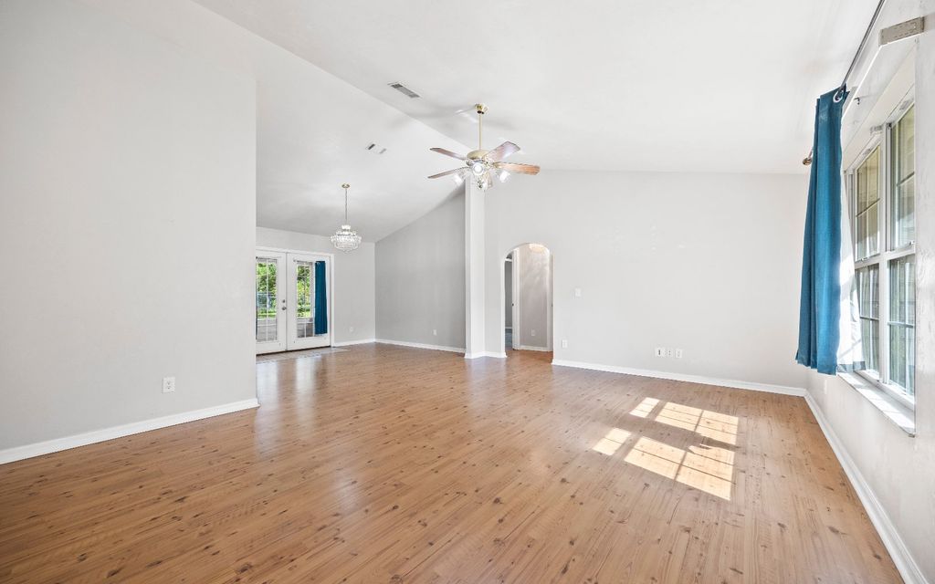 Photo of 15063 29th Road, Lake City, FL 32024 (MLS # 127765)