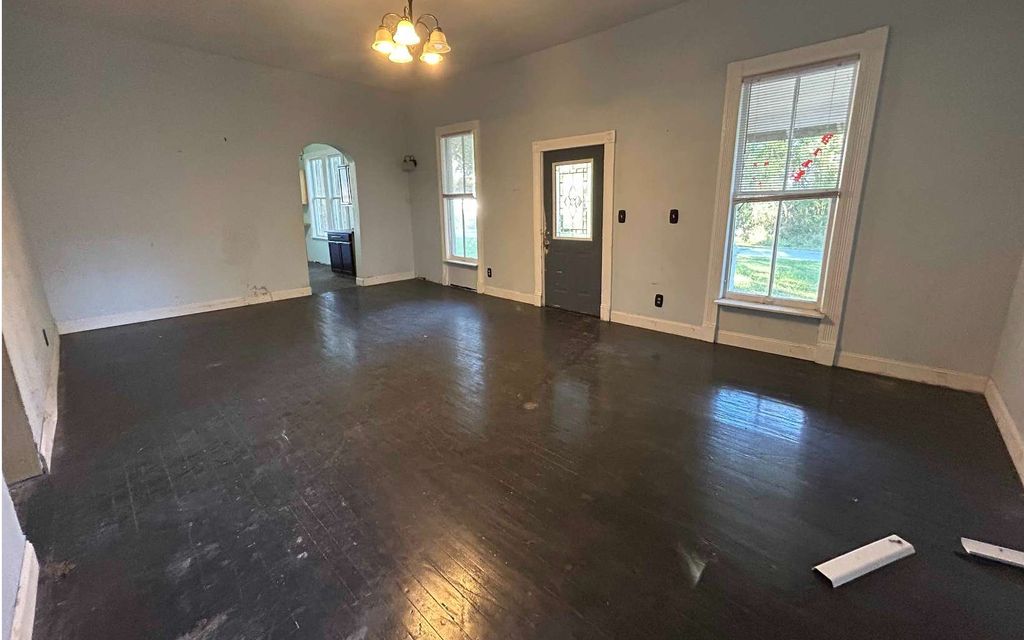 Photo of 313 NW Scriven Ave, Live Oak, FL 32064 (MLS # 128908)
