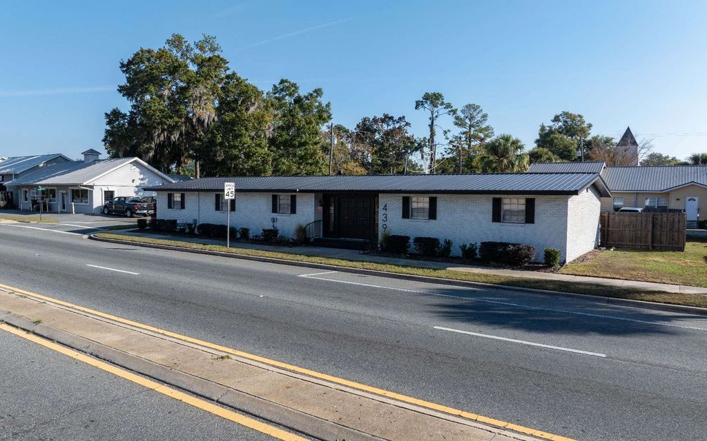 Photo of 439 SW Main Boulevard, Lake City, FL 32025 (MLS # 129282)