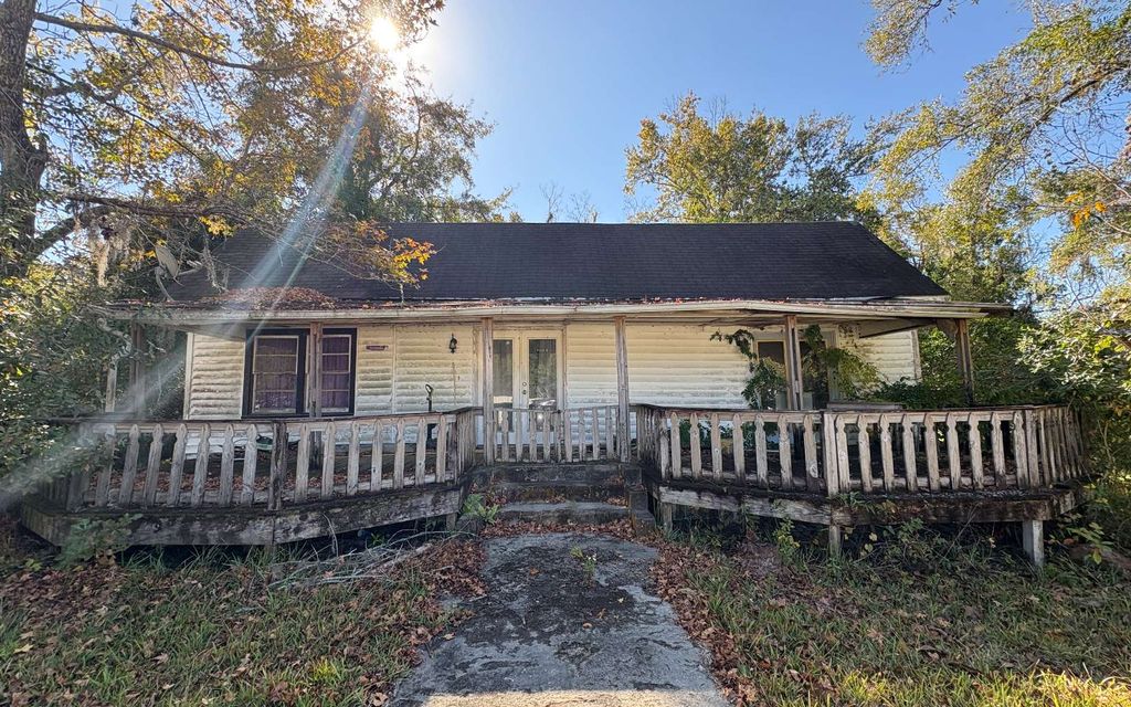 Photo of 160 SE 2nd Street, Lake Butler, FL 32054 (MLS # 129370)