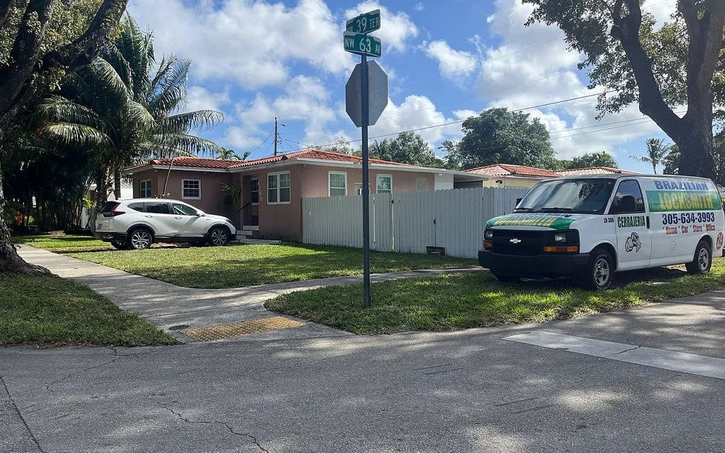 Photo of 6260 NW 39th Ter, Other, FL 33166 (MLS # 129812)