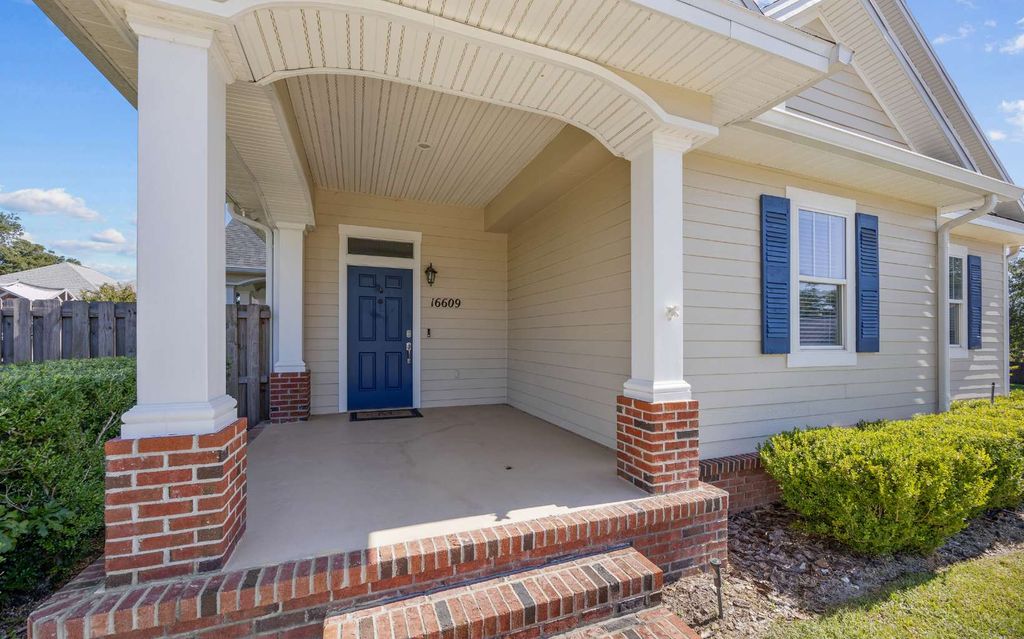 Photo of 16609 NW 166th Drive, Alachua, FL 32615 (MLS # 129148)