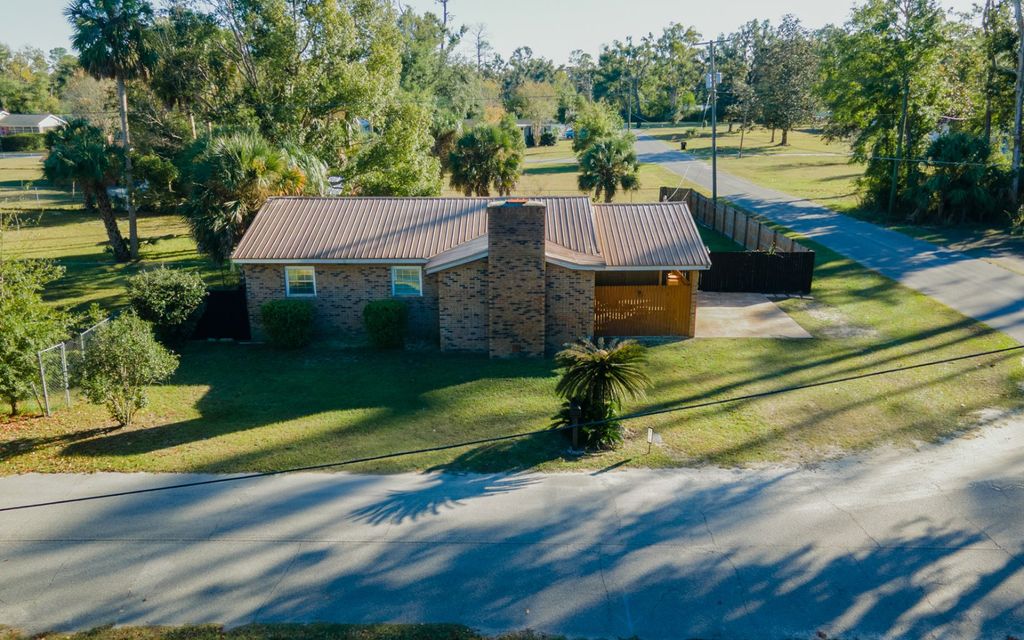 Photo of 313 W Bowers St, Perry, FL 32347 (MLS # 129260)