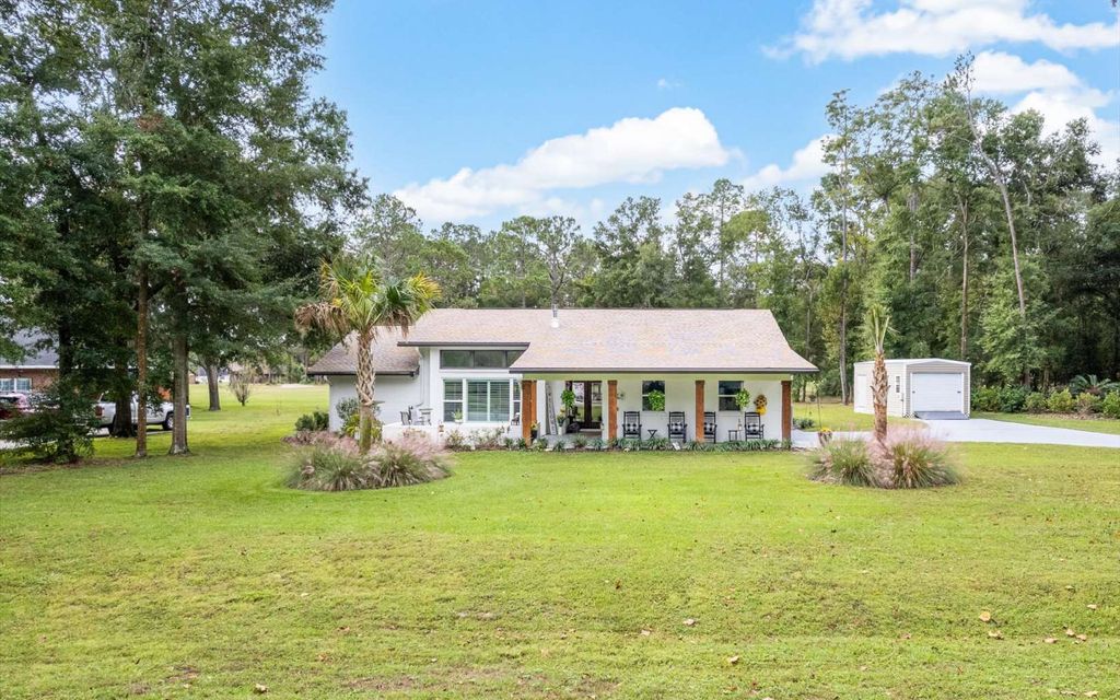 Photo of 1534 NW Frontier Drive, Lake City, FL 32055 (MLS # 128849)