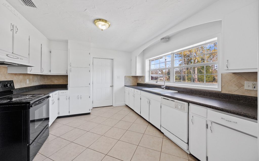 Photo of 1204 Ruby Street, Live Oak, FL 32064 (MLS # 130343)