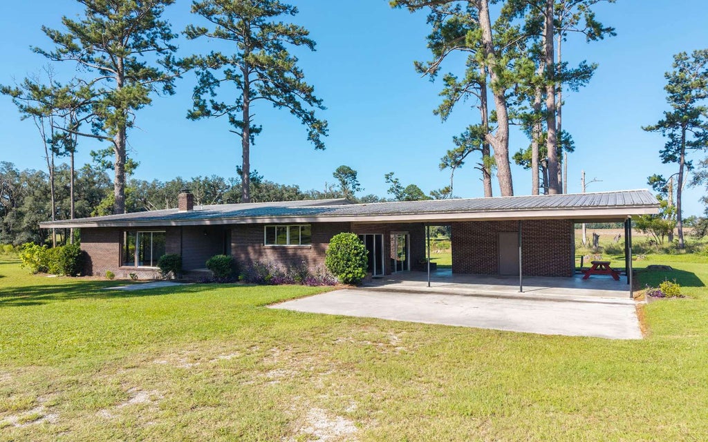 Photo of 12665 161st Road, Live Oak, FL 32060 (MLS # 129217)