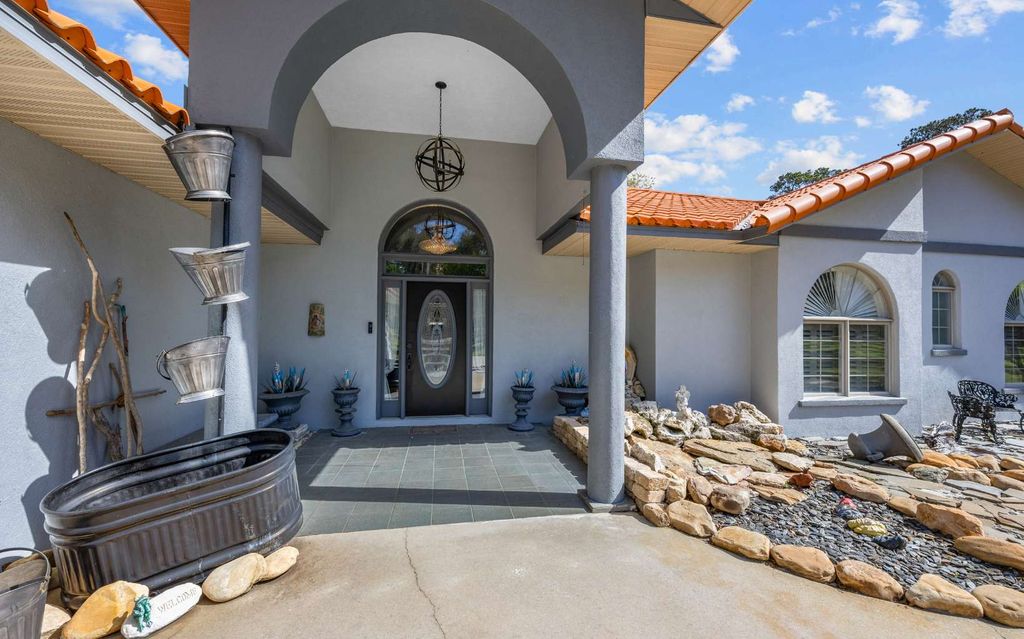 Photo of 125 SE Butler Glen, Lake City, FL 32025 (MLS # 126703)