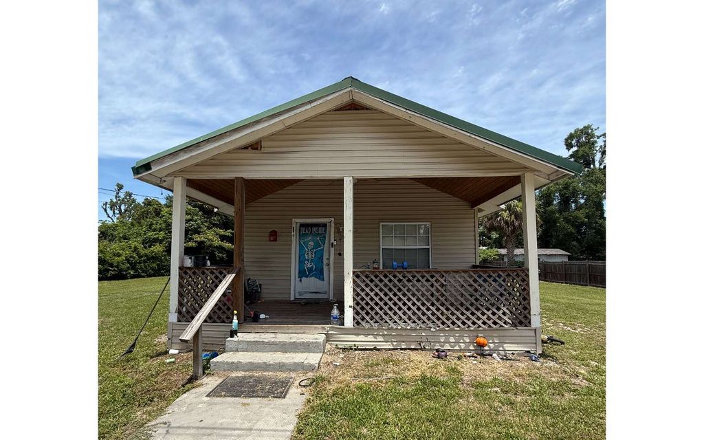 Photo of 849 NE Maple Ln, Lake City, FL 32055 (MLS # 128890)