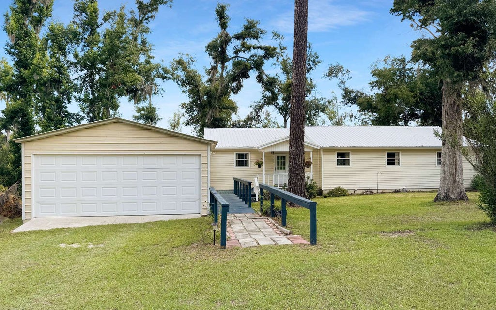 Photo of 1628 NW 5th Street, Jennings, FL 32053 (MLS # 131764)