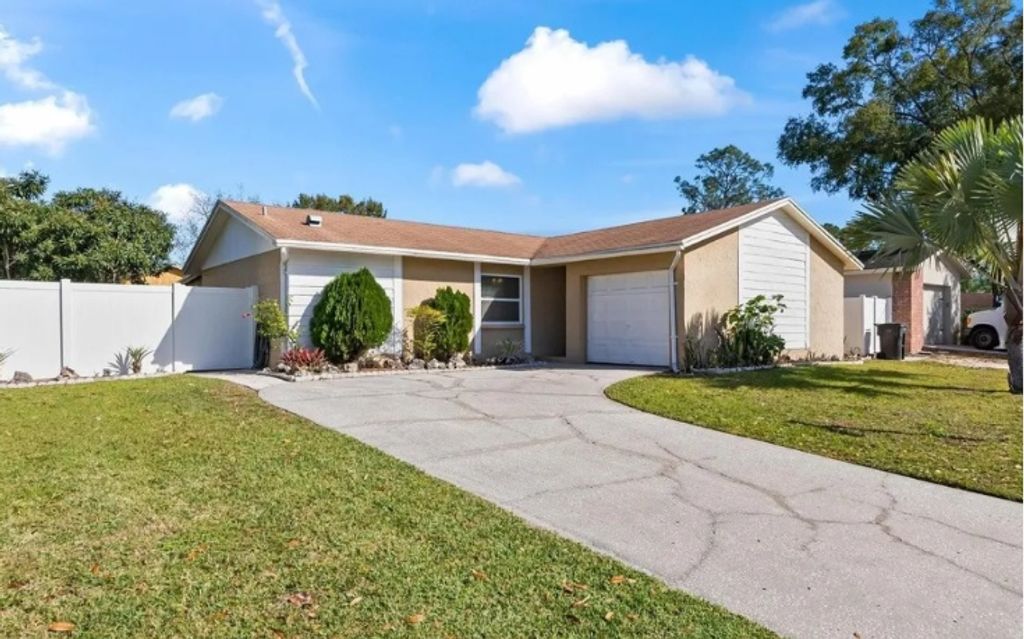 Photo of 13826 Pathfinder Dr, Other, FL 33625 (MLS # 130072)