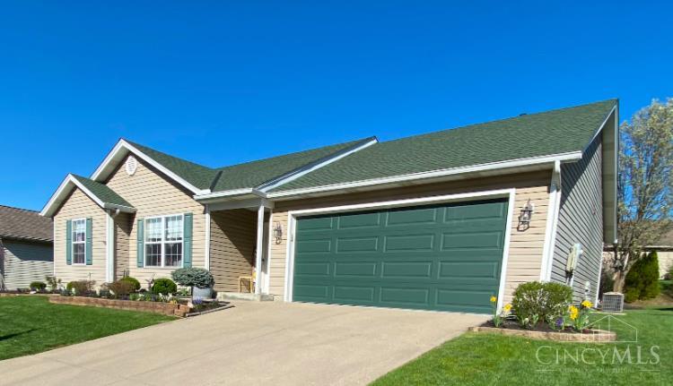 65 W Persimmon Drive, Hamilton, Ohio image 1