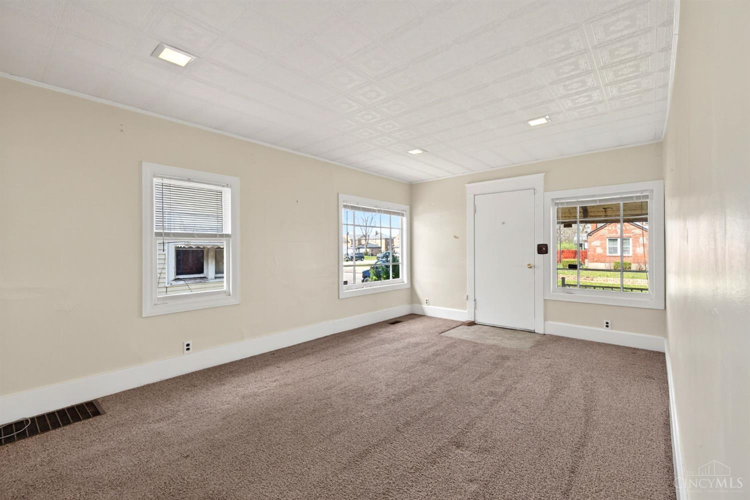 704 Seventeenth Avenue