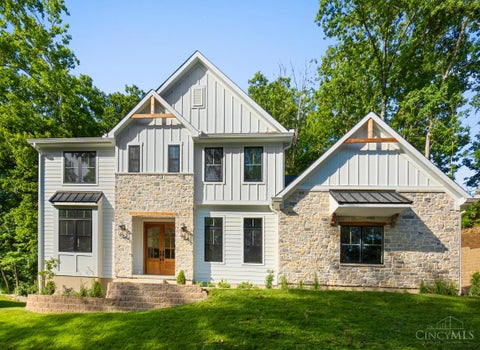 Photo of 9004 Old Creek Trail Trl, Montgomery, OH 45249 (MLS # 1884097)