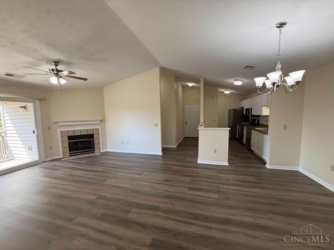 Photo of 4748 E Bordeaux Ln Ln, Mason, OH 45040 (MLS # 1875907)
