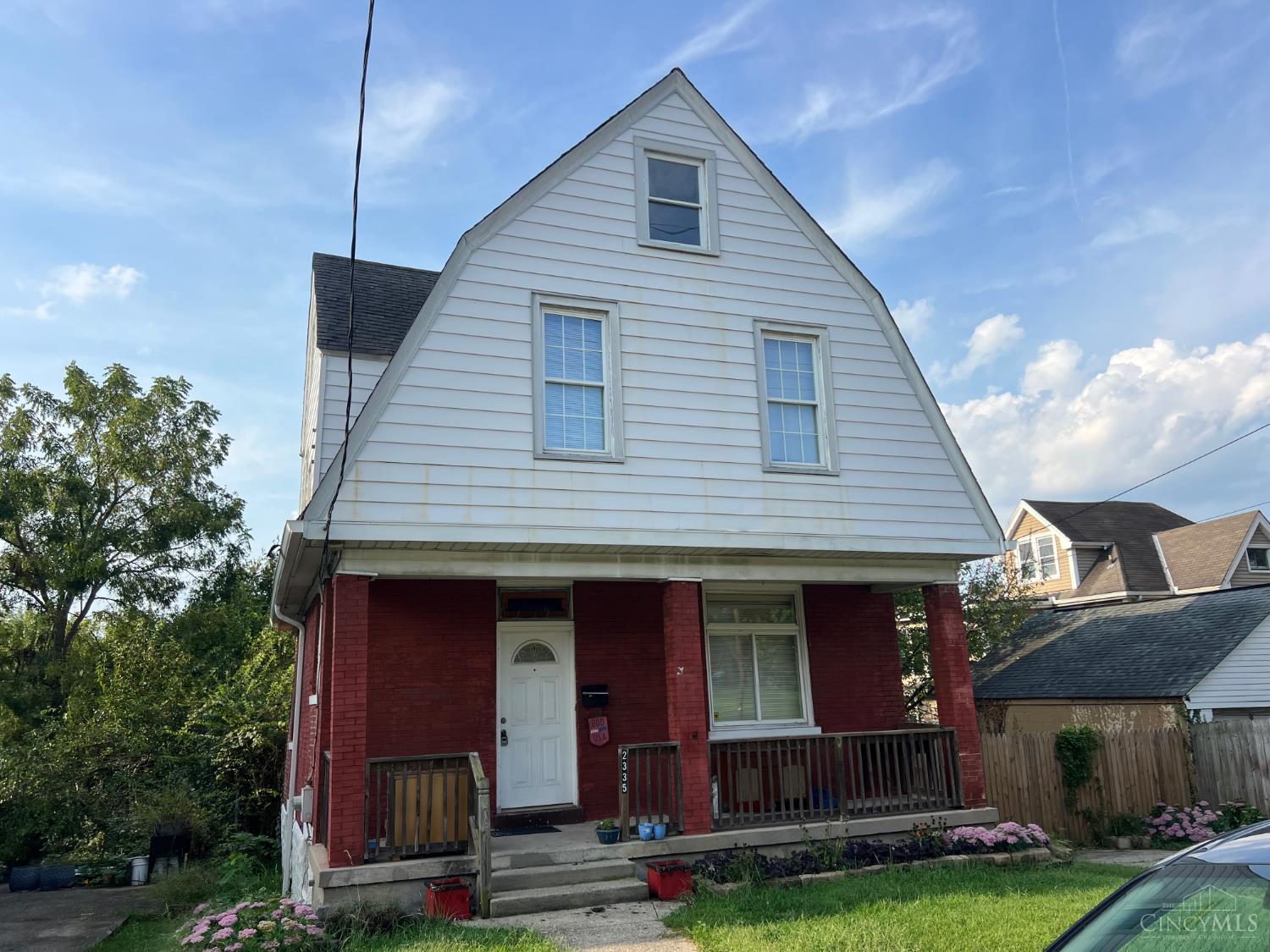 2335 Harper Avenue