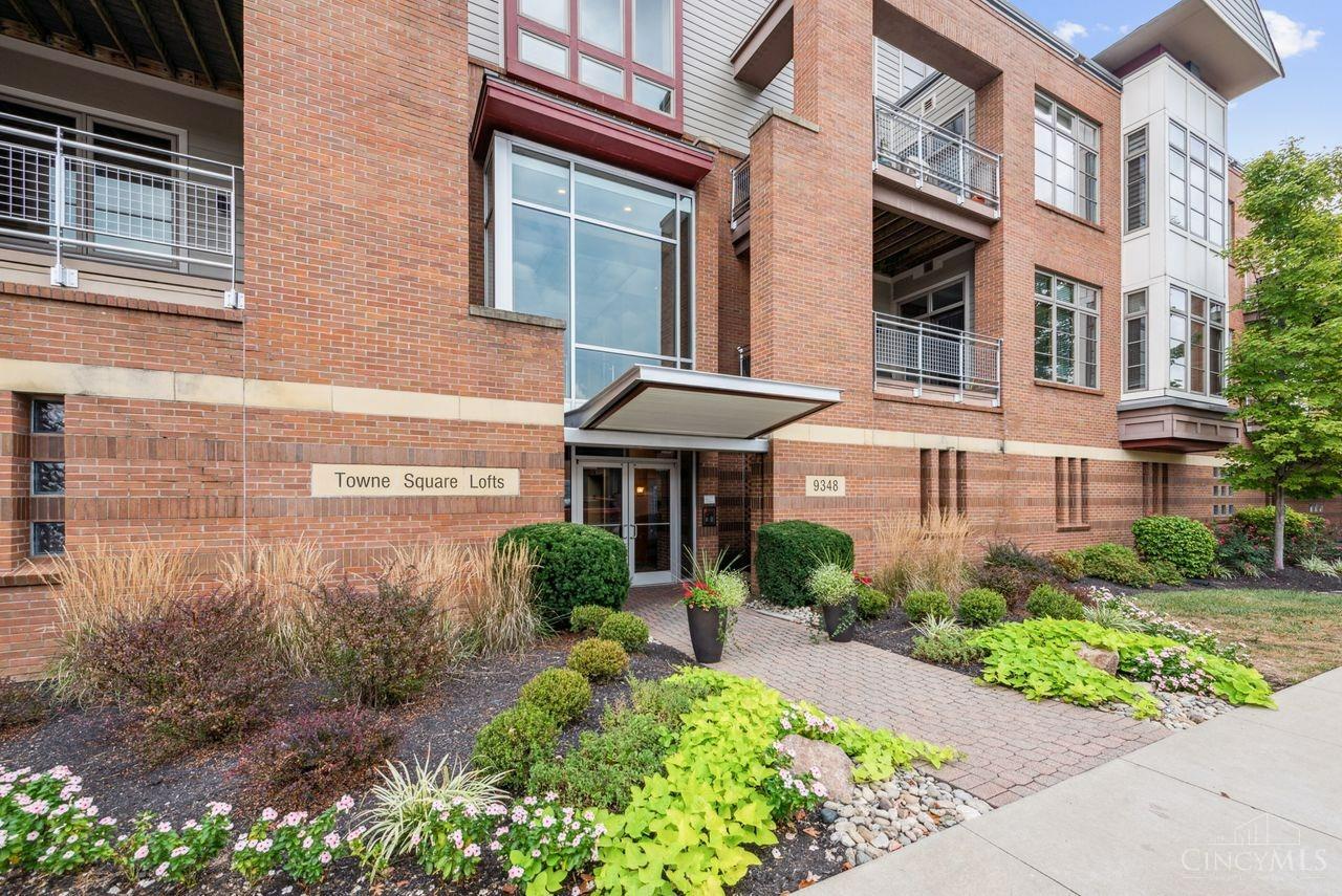 9348 Towne Square Avenue #18, Blue Ash, Ohio image 3