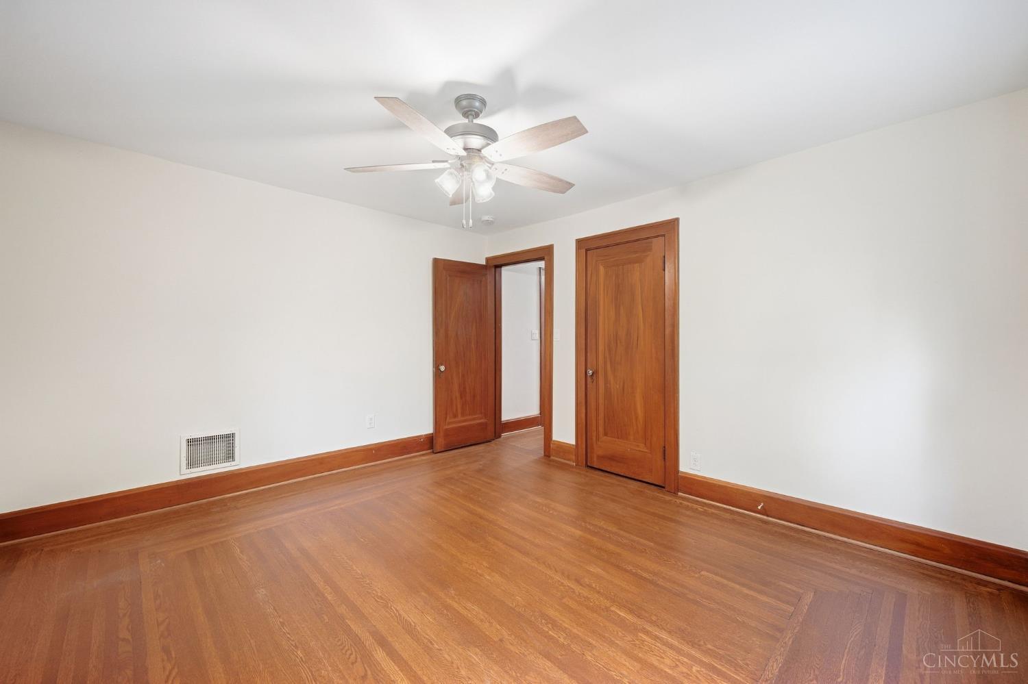 Picture for the property 1895159, 3 beds, 3 baths