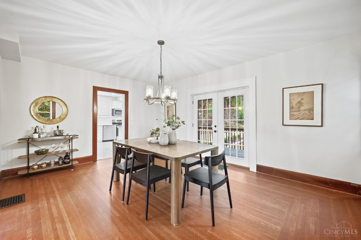 Picture for the property 1895159, 3 beds, 3 baths