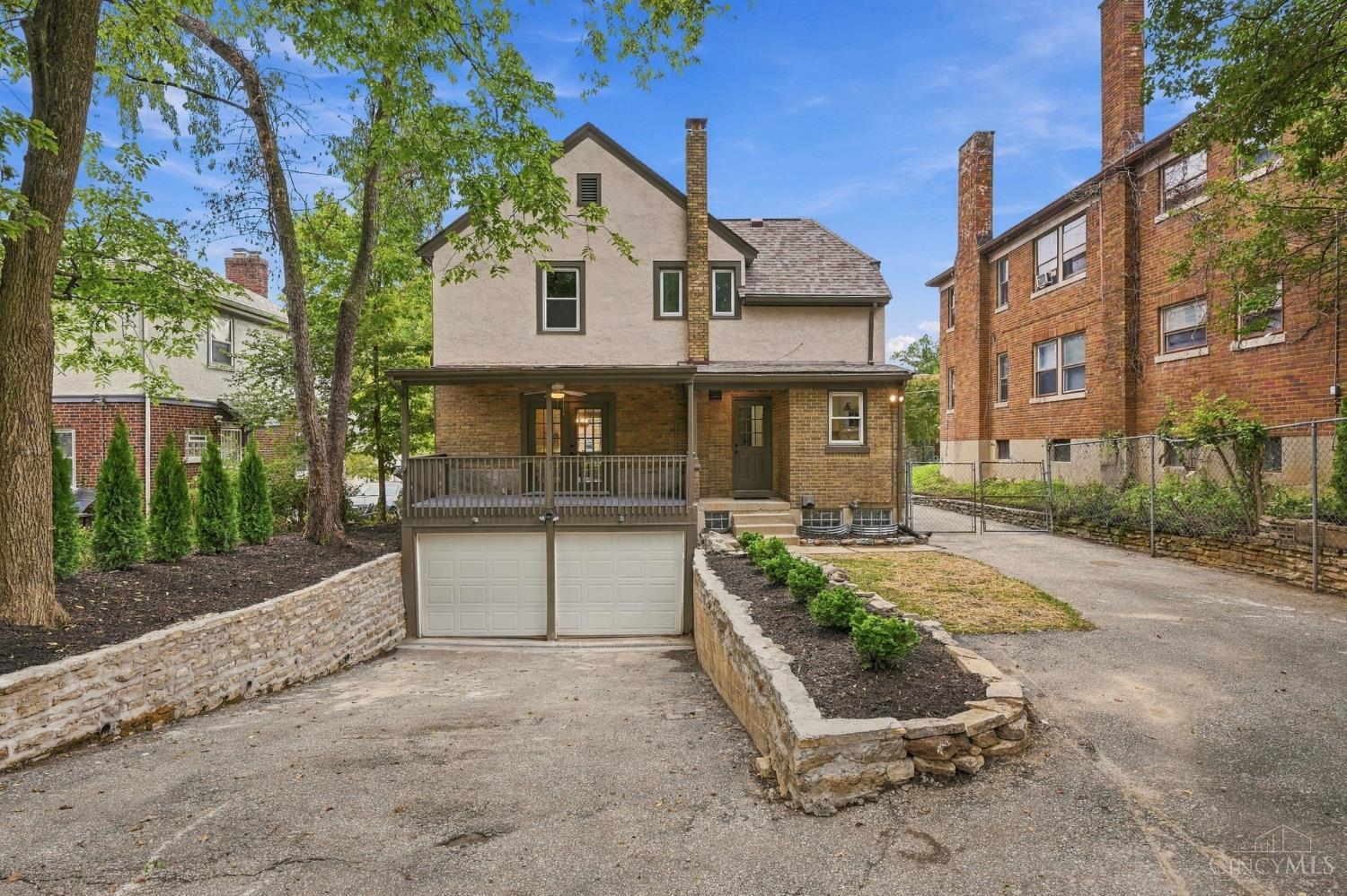 Picture for the property 1895159, 3 beds, 3 baths