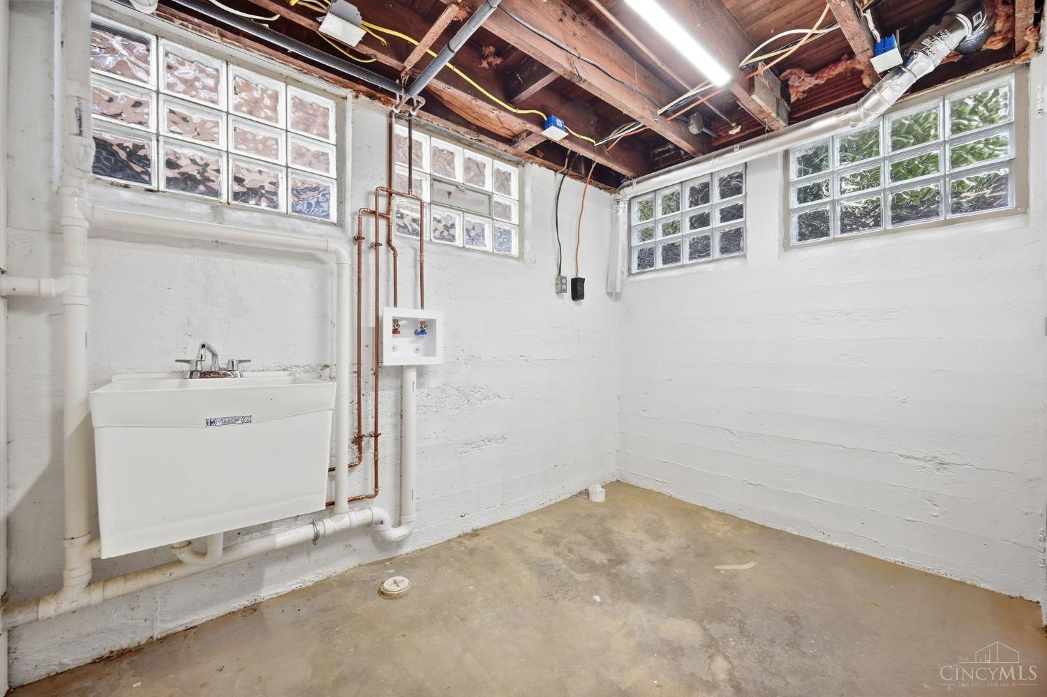 Picture for the property 1895159, 3 beds, 3 baths