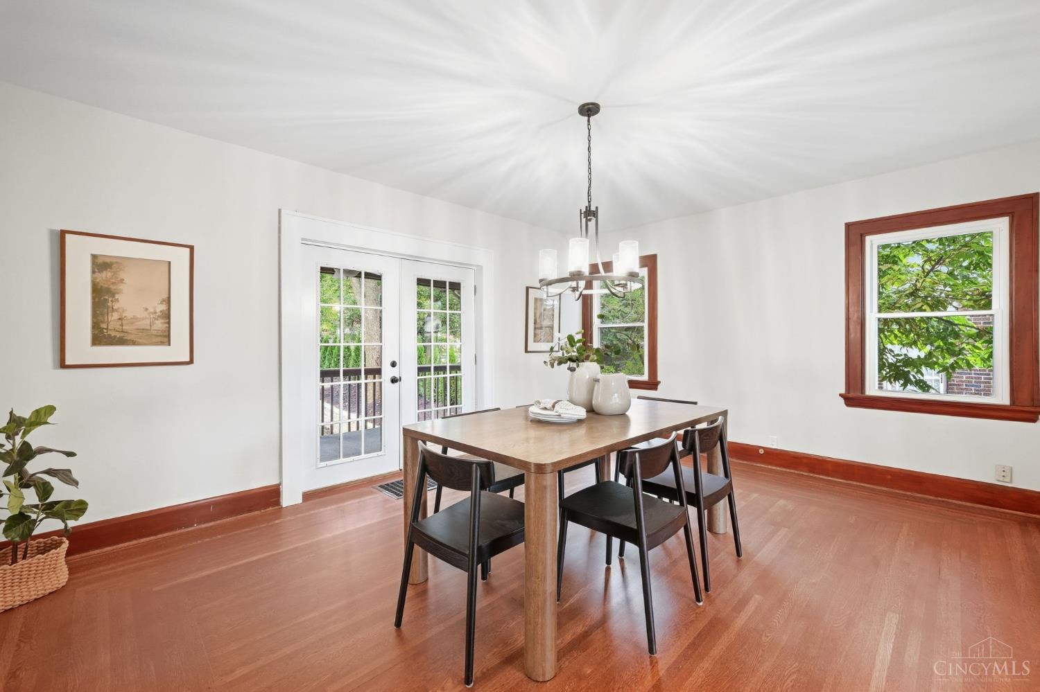 Picture for the property 1895159, 3 beds, 3 baths