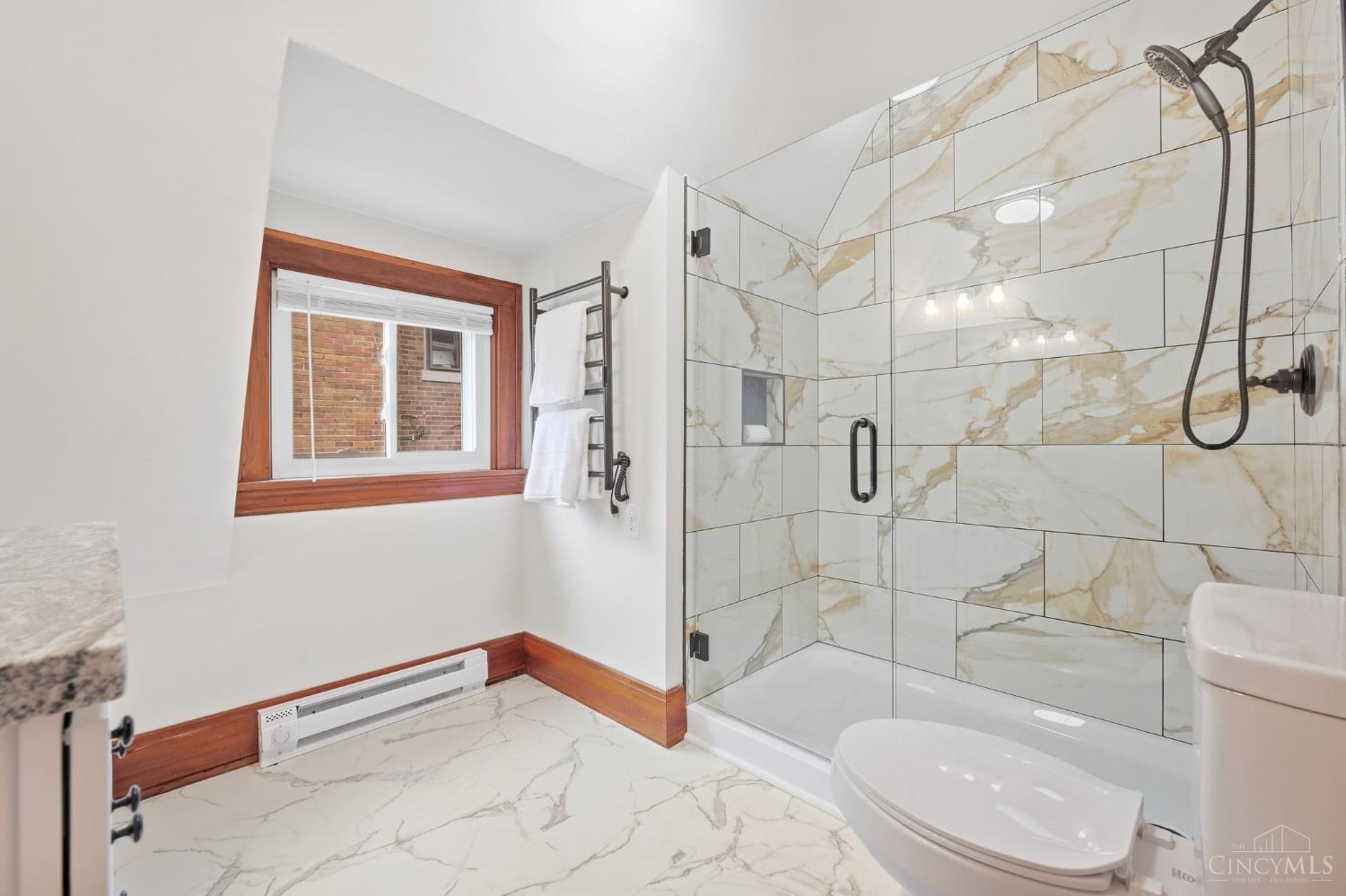 Picture for the property 1895159, 3 beds, 3 baths