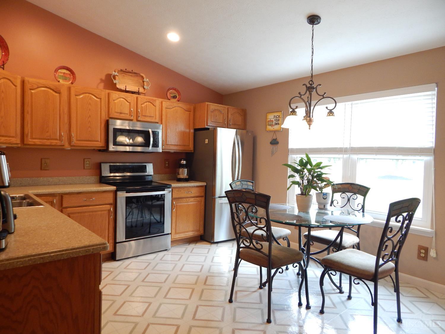 1137 Middleboro Road, Washington, Ohio image 11
