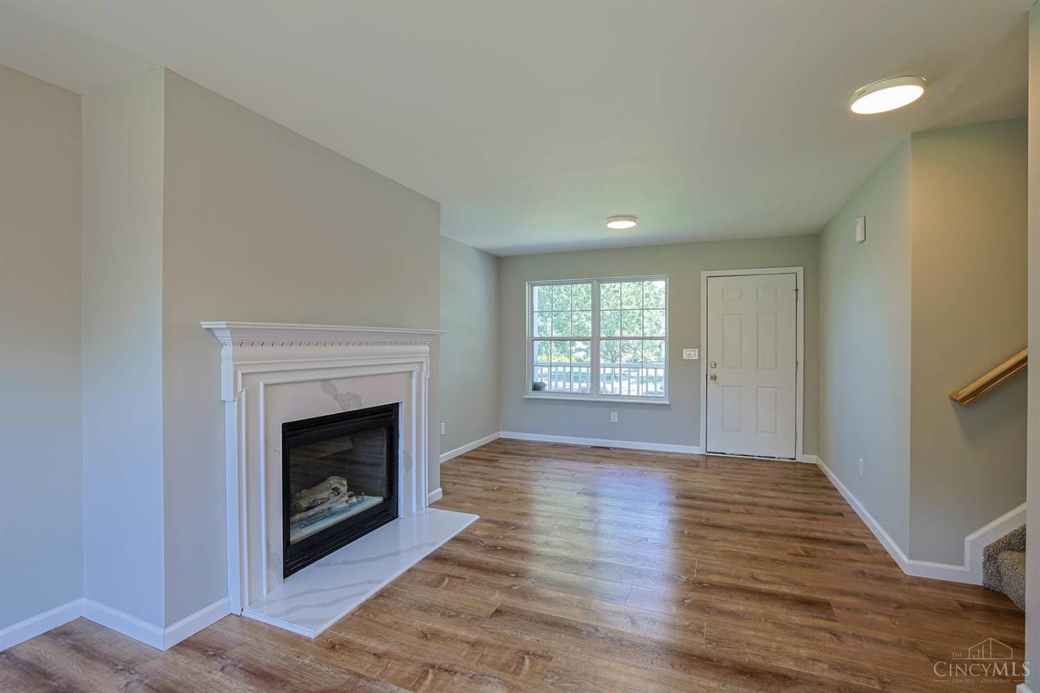 2929 Creekside Drive