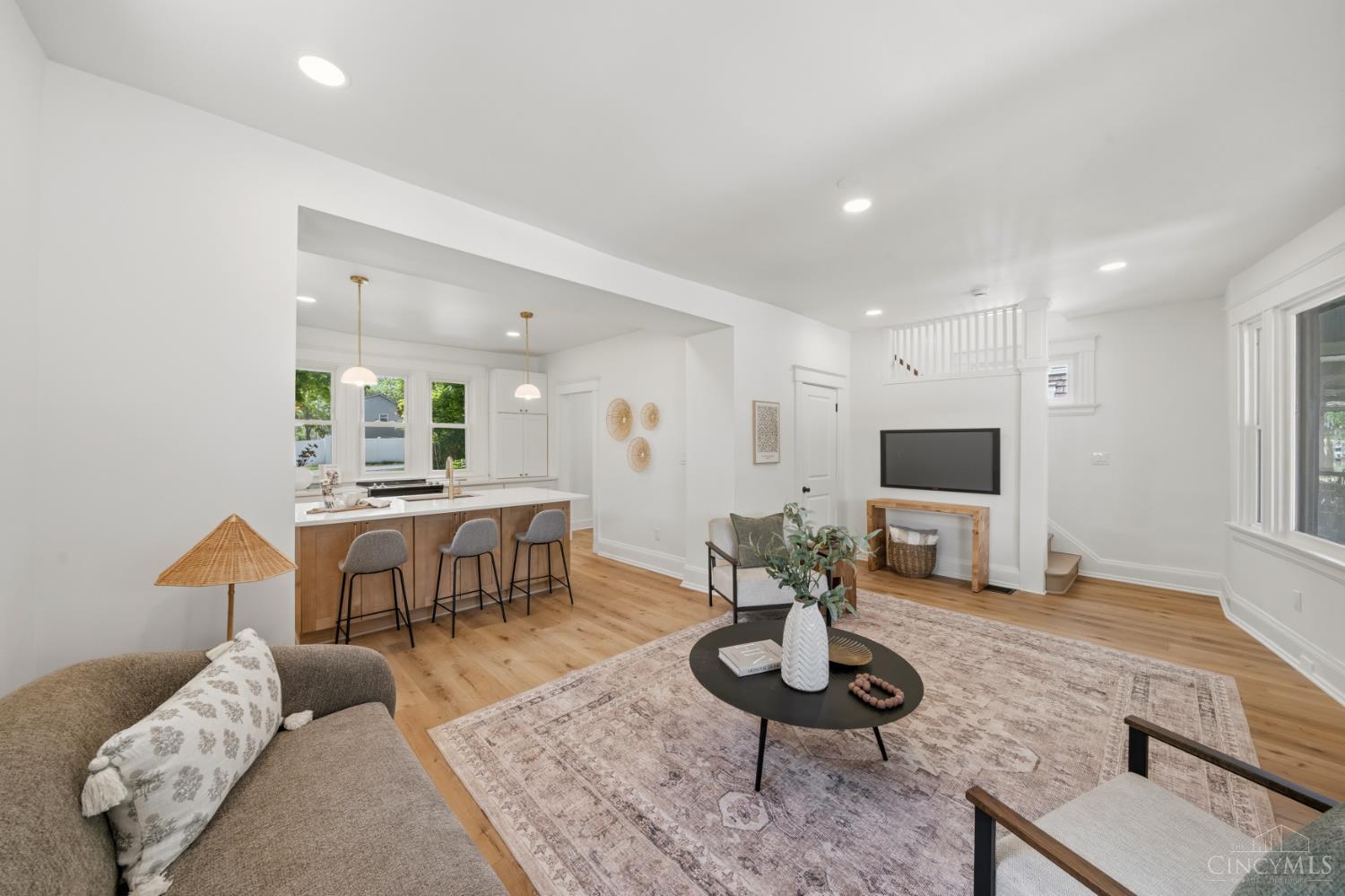 1943 Hewitt Avenue
