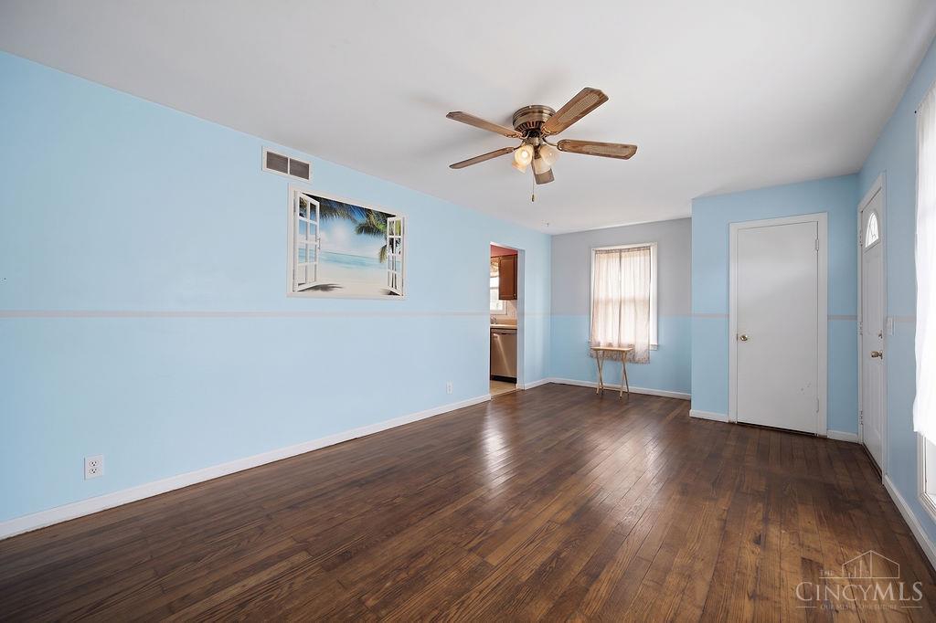 588 Valleyview Drive