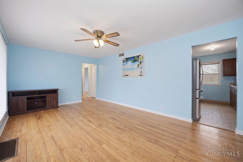 588 Valleyview Drive