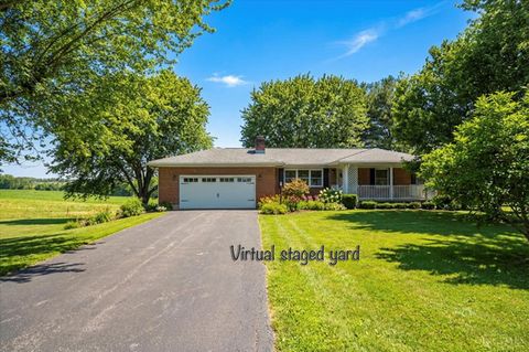 Photo of 6825 Haggerty Road, Liberty Township, OH 45133 (MLS # 1867756)