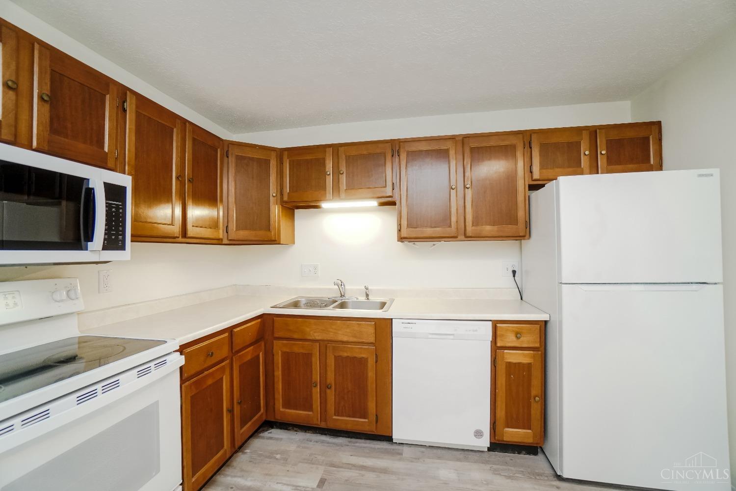 7213 Creekview Drive #5, Colerain Twp, Ohio image 10