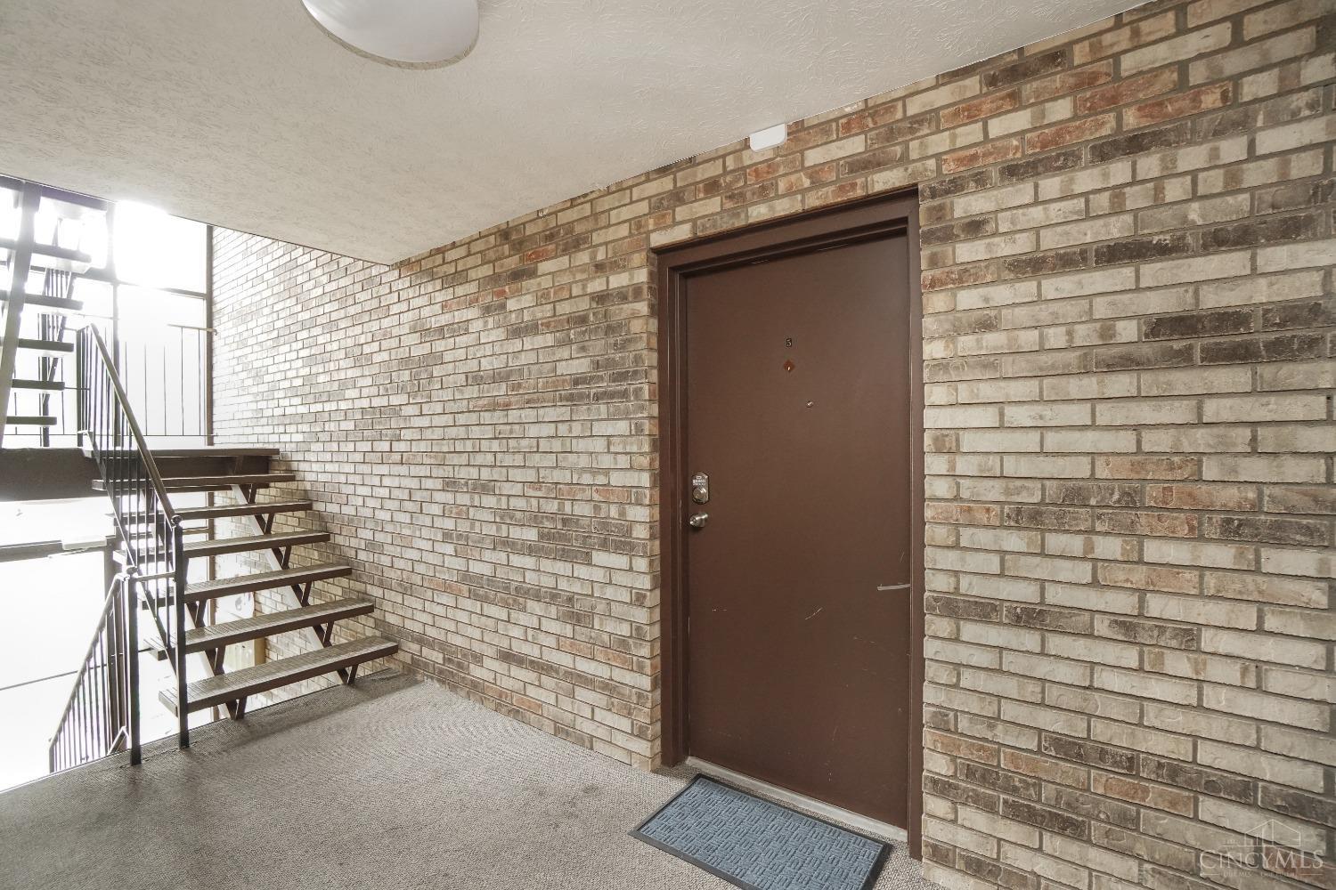 7213 Creekview Drive #5, Colerain Twp, Ohio image 3