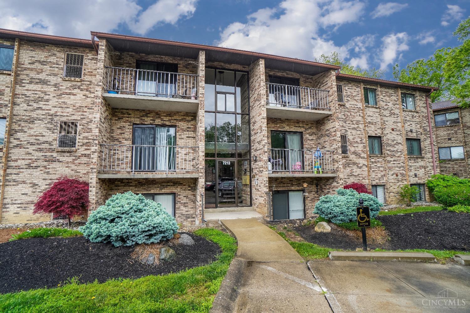 7213 Creekview Drive #5, Colerain Twp, Ohio image 1